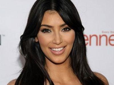 Ким Кардашьян өөрийн хөшөөг босгуулна